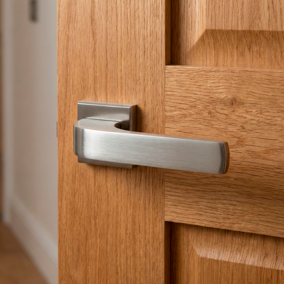 Zamak handle model 710 with square rosette in satin nickel finish for doors