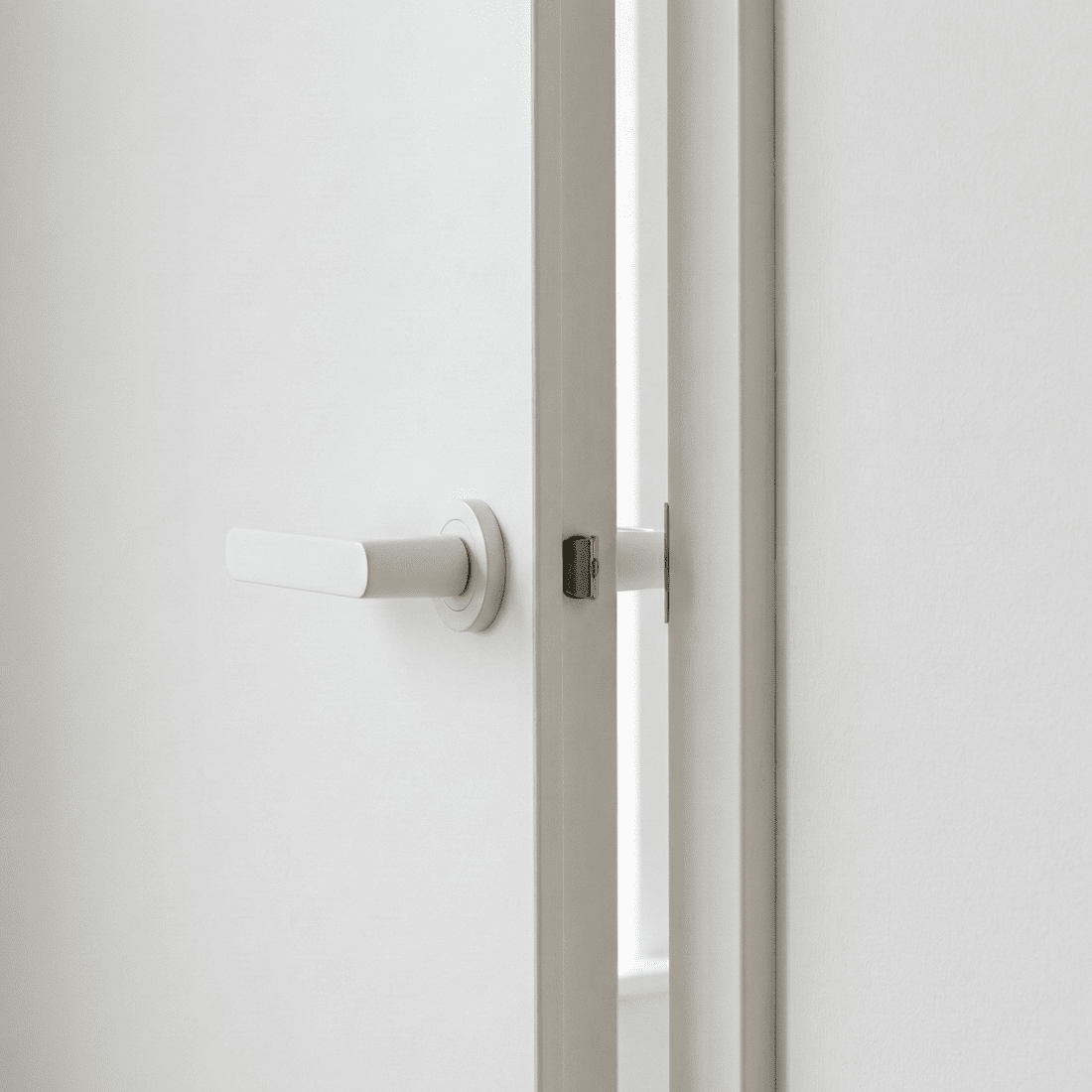 White aluminum round rose lever handle R-210