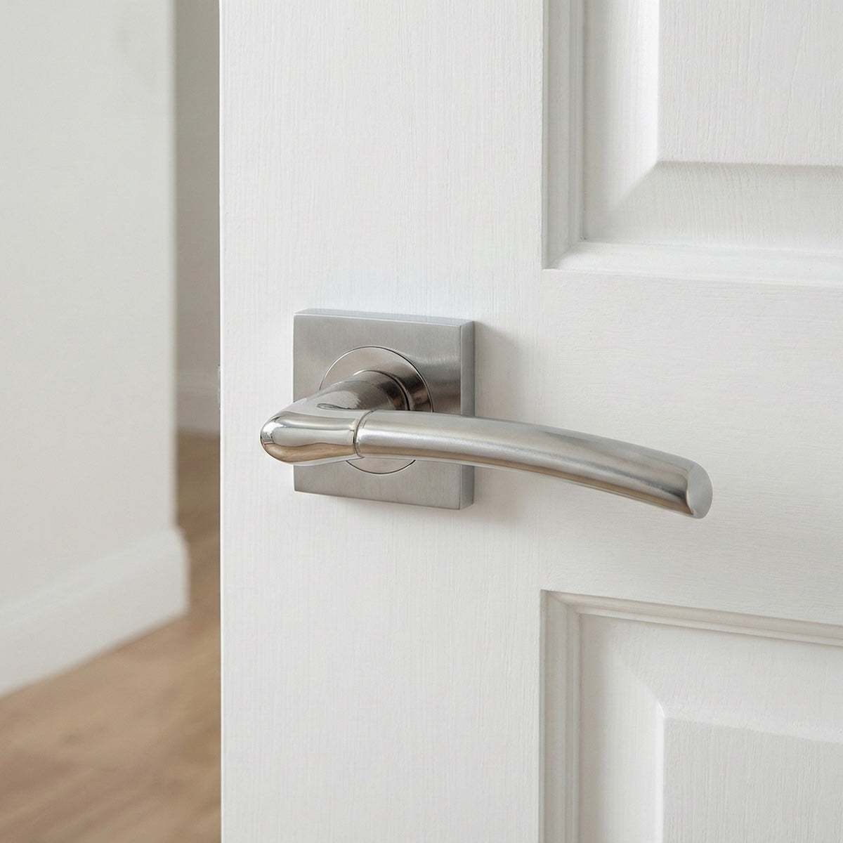 Belenus '430' ZAMAK door handle with Square Rose in two-tone finish
