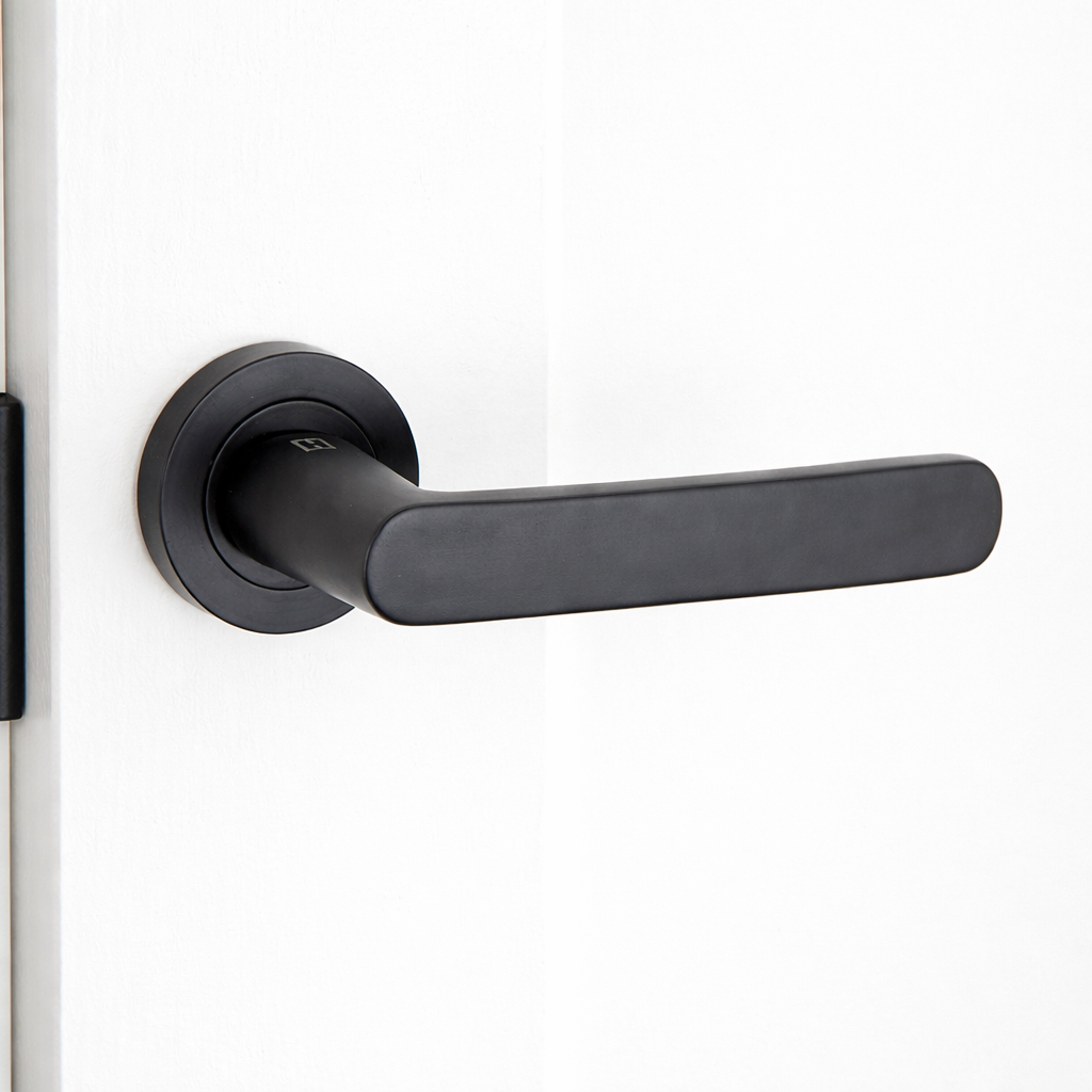 Türklinke mit runder Rosette aus Aluminium R-210 schwarz